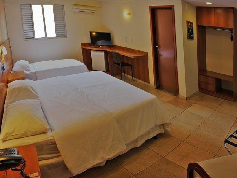 Hotel Bernal Ituiutaba Eksteriør bilde